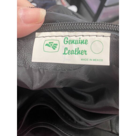 Leather Black Satchel/Crossbody with Adjustable Strap Front Pockets. - Picture 7 of 11